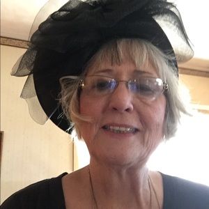 Meet your Posher, Paula h